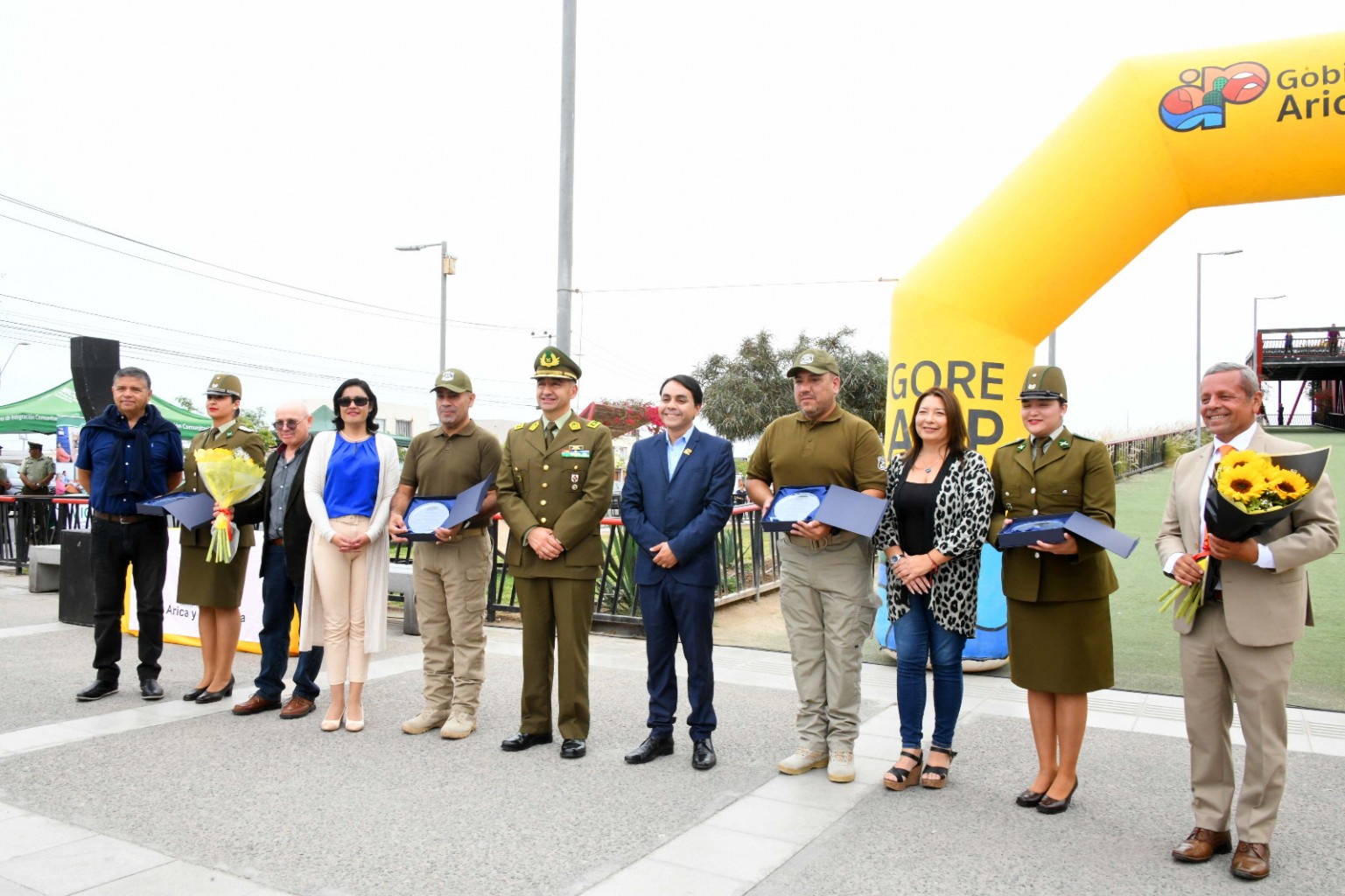 grupal carabineros reconocidos.jpg